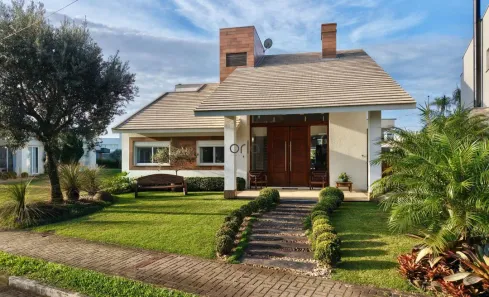 Casa de Condomínio com 4 Quartos à venda, 262m² no XANGRI-LÁ, Xangri-lá
