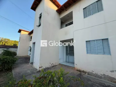 Apartamento com 2 Quartos para alugar, 60m² no Jardim Panorama, Montes Claros