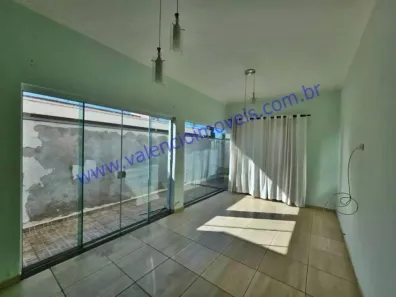 Casa com 3 Quartos à venda, 120m² no Vila Santa Catarina, Americana