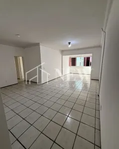 Apartamento com 3 Quartos para alugar, 117m² no Joaquim Távora, Fortaleza