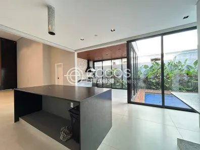 Casa de Condomínio com 3 Quartos à venda, 204m² no Gávea, Uberlândia