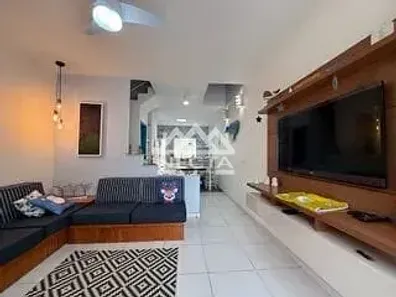 Sobrado com 2 Quartos à venda, 90m² no Balneário Gardem Mar, Caraguatatuba