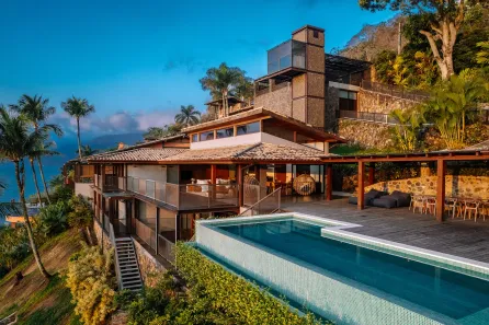 Sobrado com 6 Quartos à venda, 450m² no Piúva, Ilhabela