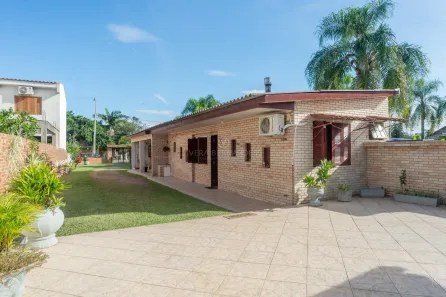 Casa com 5 Quartos à venda, 250m² no Hípica, Porto Alegre