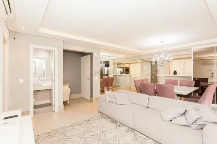 Apartamento com 3 Quartos para alugar, 134m² no Água Verde, Curitiba