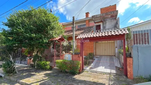 Casa com 3 Quartos à venda, 200m² no Vila Nova, Porto Alegre