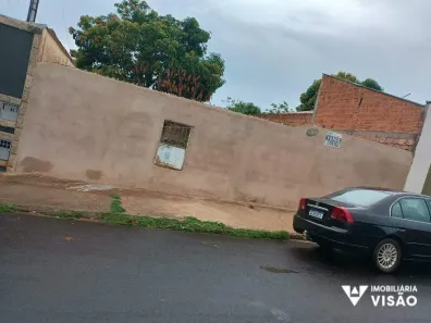 Lote/Terreno à venda, 330m² no Conjunto Costa Telles II, Uberaba