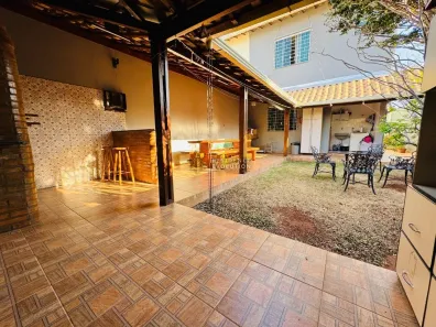 Casa com 3 Quartos à venda, 180m² no Santa Mônica, Belo Horizonte