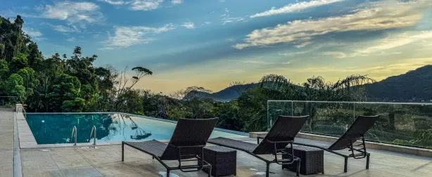 Casa de Condomínio com 3 Quartos para venda ou aluguel, 94m² no Camburi, São Sebastião