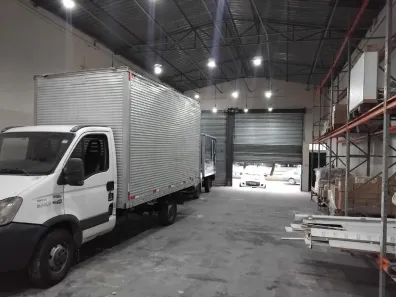 Galpão/Depósito/Armazém para venda ou aluguel, 560m² no Bangú, Santo André