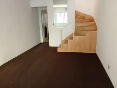 Sobrado com 2 Quartos à venda, 60m² no Parque Maria Helena, São Paulo