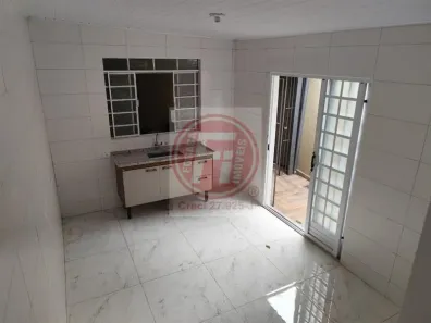 Casa com 2 Quartos para alugar, 70m² no Vila Santana, São Paulo