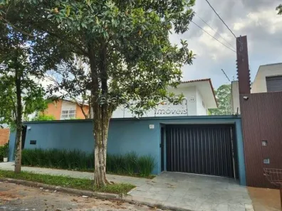 Casa com 5 Quartos para alugar, 560m² no Alto de Pinheiros, São Paulo