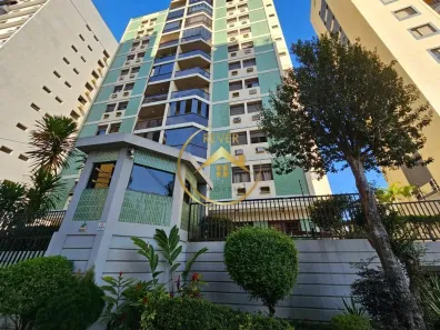 Apartamento com 3 Quartos para alugar, 172m² no Cambuí, Campinas