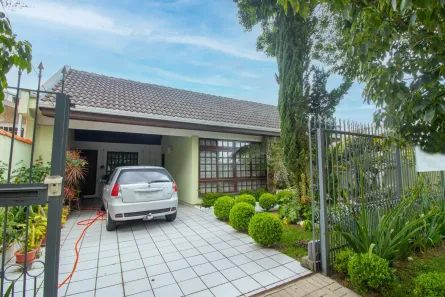 Casa com 4 Quartos à venda, 123m² no São Braz, Curitiba