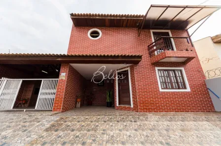 Sobrado com 3 Quartos à venda, 139m² no Campina do Siqueira, Curitiba