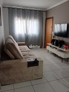 Casa com 2 Quartos à venda, 360m² no Santa Rosa, Uberlândia
