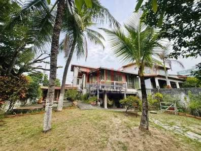 Casa com 3 Quartos à venda, 240m² no Piratininga, Niterói