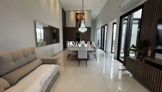 Casa de Condomínio com 3 Quartos para alugar, 245m² no Laranjeiras, Uberlândia