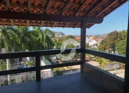 Casa com 4 Quartos à venda, 380m² no Camboinhas, Niterói