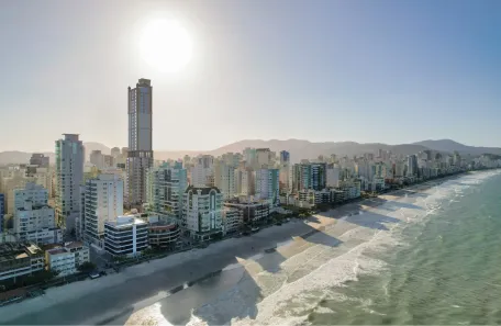 Apartamento com 4 Quartos à venda, 185m² no Meia Praia, Itapema
