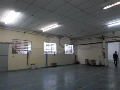 Prédio Comercial para venda ou aluguel, 833m² no Jurubatuba, São Paulo