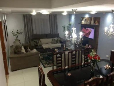 Sobrado com 3 Quartos à venda, 220m² no Rudge Ramos, São Bernardo do Campo