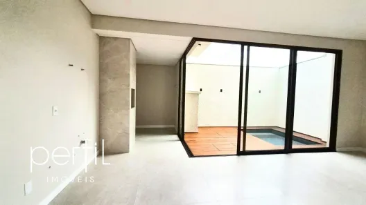 Sobrado com 3 Quartos à venda, 117m² no Glória, Joinville