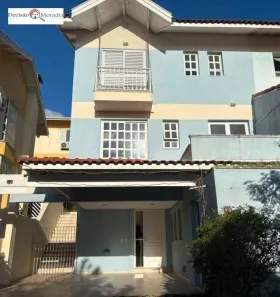 Casa de Condomínio com 3 Quartos à venda, 215m² no Chácara Pavoeiro, Cotia