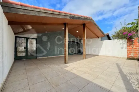 Casa com 3 Quartos à venda, 148m² no Balneario Samburá, Peruíbe