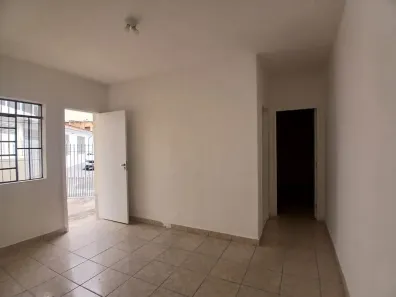 Casa com 1 Quarto para alugar, 35m² no Campo Grande, São Paulo