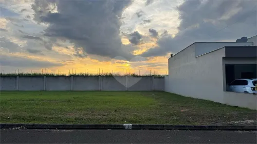 Lote/Terreno à venda, 300m² no Residencial Fazenda Pinheirinho, Rio das Pedras