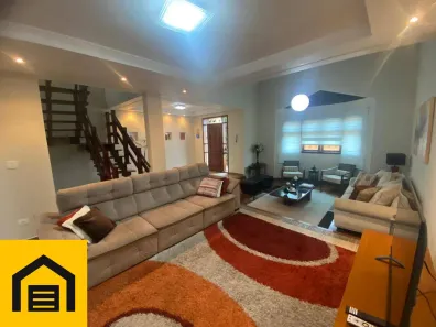 Sobrado com 3 Quartos à venda, 339m² no Jardim Pilar, Mauá