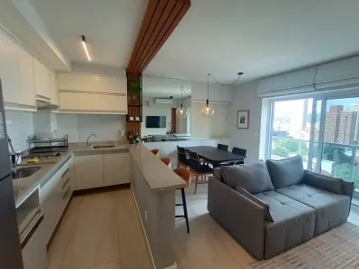Apartamento com 2 Quartos para alugar, 68m² no Cambuí, Campinas