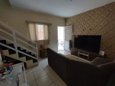 Sobrado com 2 Quartos à venda, 120m² no Centro, Mongaguá