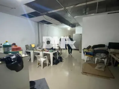 Imóvel Comercial com 60 Quartos à venda, 3760m² no Copacabana, Rio de Janeiro