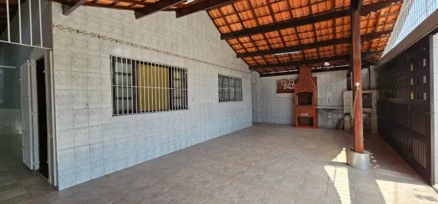 Casa com 2 Quartos à venda, 135m² no Maracanã, Praia Grande
