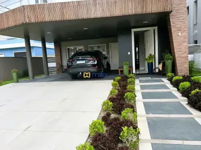 Casa com 4 Quartos à venda, 300m² no Santa Regina, Camboriú