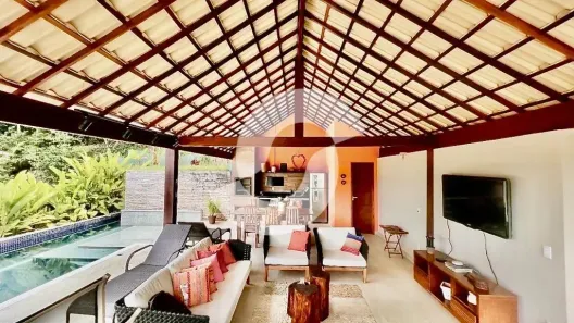 Casa de Condomínio com 4 Quartos à venda, 500m² no Piratininga, Niterói