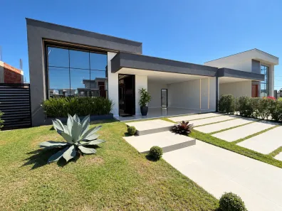 Casa com 2 Quartos à venda, 180m² no Ogiva, Cabo Frio