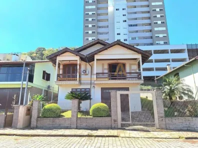 Casa com 3 Quartos à venda, 255m² no Sagrada Família, Caxias do Sul