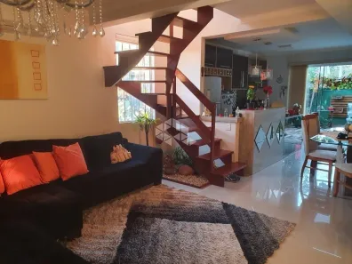 Casa com 3 Quartos à venda, 152m² no Guarujá, Porto Alegre