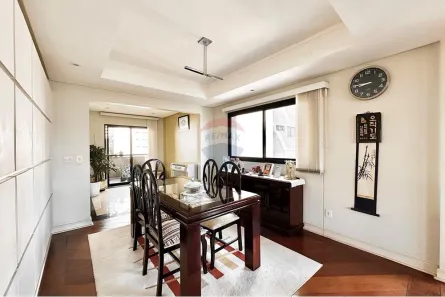 Apartamento com 3 Quartos para alugar, 226m² no Aclimação, São Paulo