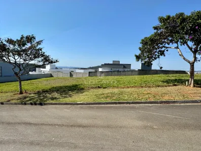 Lote/Terreno à venda, 428m² no Vina Del Mar, Juiz de Fora