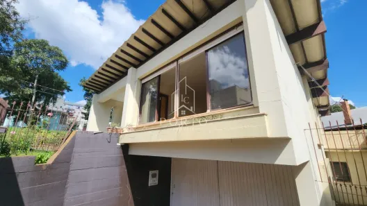 Casa com 3 Quartos à venda, 257m² no Medianeira, Caxias do Sul