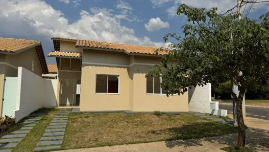 Casa de Condomínio com 3 Quartos à venda, 75m² no Jardim Guanabara II, Goiânia