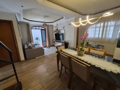 Sobrado com 3 Quartos à venda, 150m² no Jardim Uirá, São José dos Campos