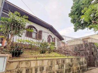 Casa com 6 Quartos à venda, 231m² no Lucas Araújo, Passo Fundo