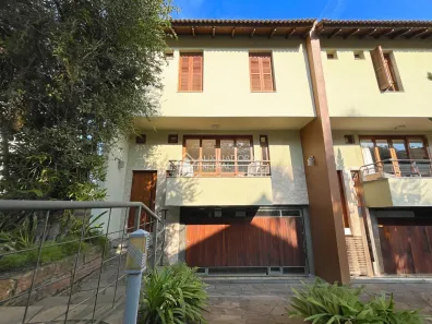 Casa de Condomínio com 3 Quartos à venda, 270m² no Jardim Isabel, Porto Alegre