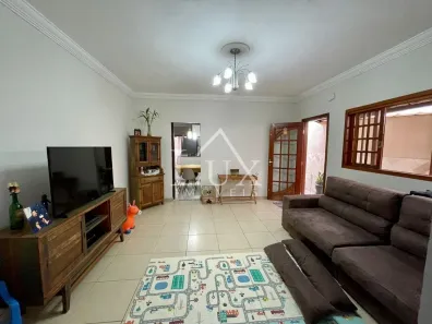 Casa com 3 Quartos à venda, 200m² no Rio Branco, Belo Horizonte